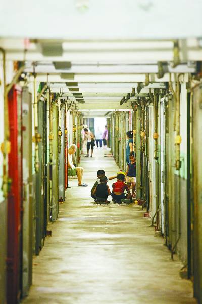 香港式拆遷的啟示:推土機與鮮花并存