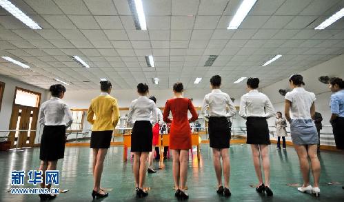 云南航空湖南招空乘 美女帥哥云集