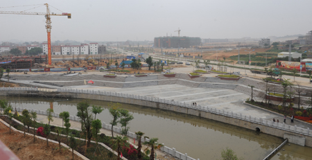 新圩鎮濱溪公園年底將建成