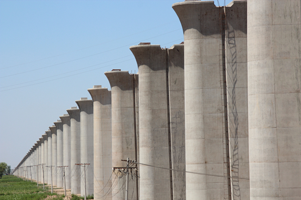 大西客專平遙特大橋下部工程告竣