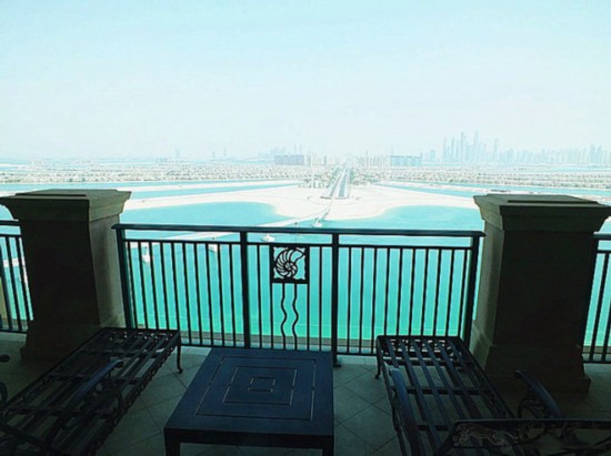 探秘迪拜一夜二十萬(wàn)奢華客房?jī)?nèi)景 房間多的數(shù)不清