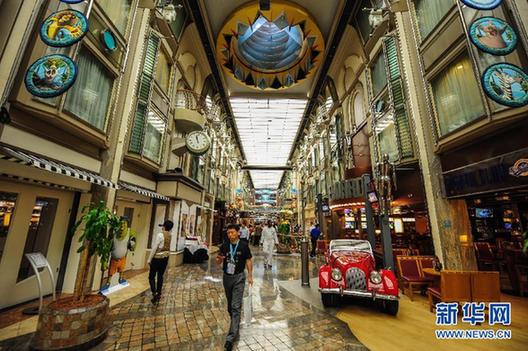 移動(dòng)的五星酒店 “海洋航行者號(hào)”奢華郵輪