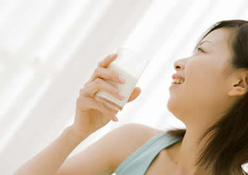 白領(lǐng)養(yǎng)生：上班族美女想苗條 11個(gè)早餐建議(組圖)