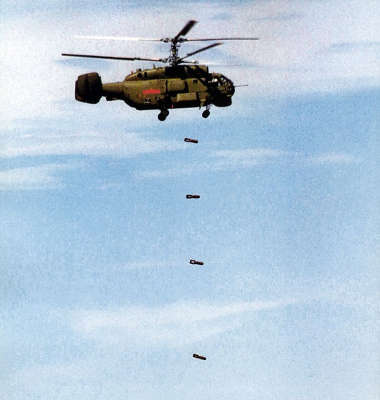 中國戰艦疑遭不明潛艇偵查 反潛直升機緊急起飛