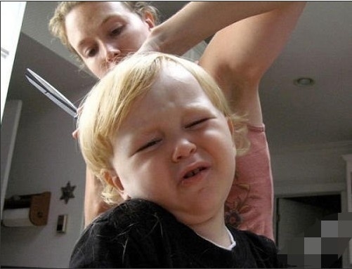 又囧又萌！寶寶理發好傷心