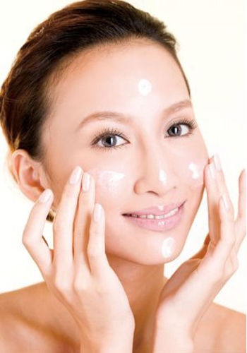 美膚警惕：六大卸妝誤區讓你美容變毀容(組圖)