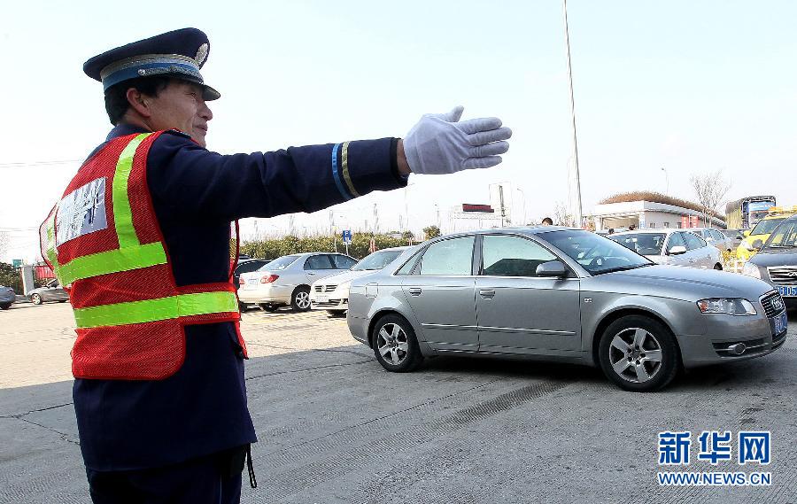 “春節，萬家團圓；他們，默默奉獻”崗位堅守者群像