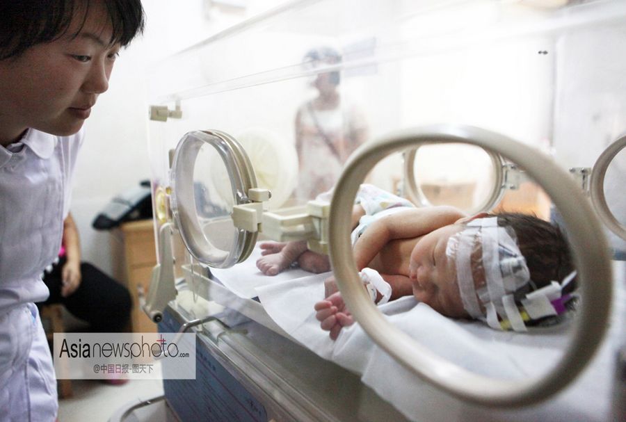 中國日報(bào)一周圖片精選：大學(xué)生畢業(yè)設(shè)計(jì)展