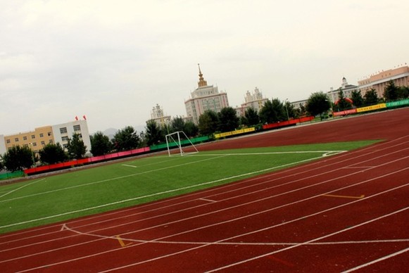 北京人文大學(xué)：辦應(yīng)用型、技能型大學(xué)