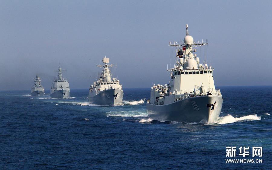 氣勢逼人！中國海軍艦艇編隊在日本海練編隊運動