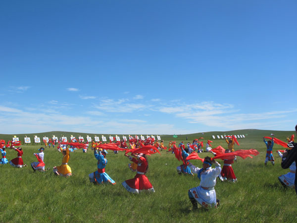 中國內(nèi)蒙古錫林郭勒烏拉蓋第二屆民族傳統(tǒng)射箭國際大賽落下帷幕
