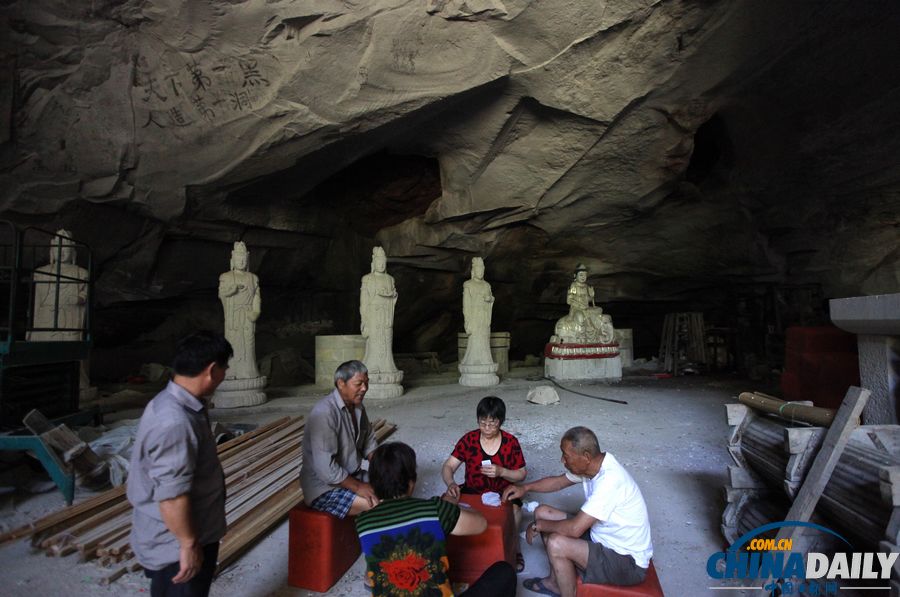 高清：臺州慈恩寺推出短期出家超千人報(bào)名 住持稱壓力大