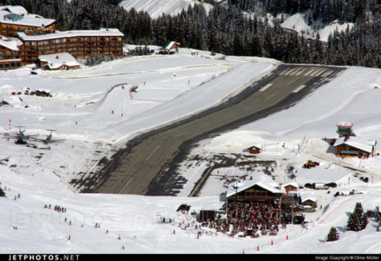 生死一線間！盤點(diǎn)世界最危險(xiǎn)的機(jī)場