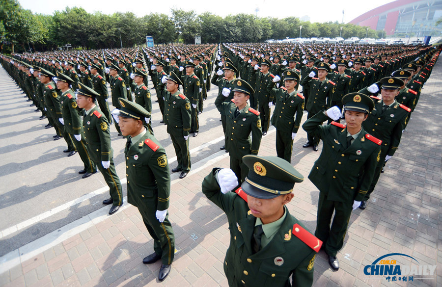南京：千名武警官兵誓師“護航”亞青會