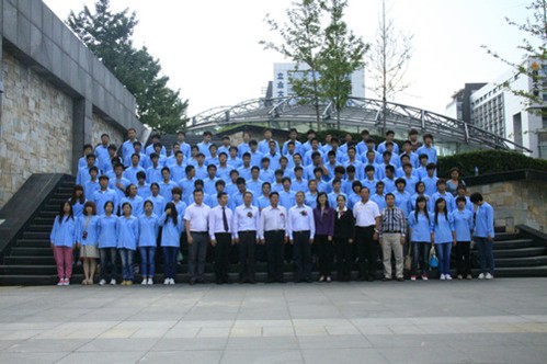 北京人文大學清華IT專業(yè)開學典禮近日舉行