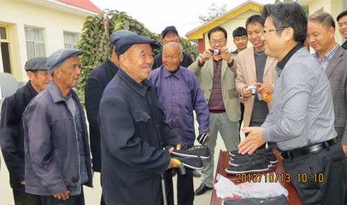 甘肅敬業九九重陽奔赴敬老院開展慰問活動