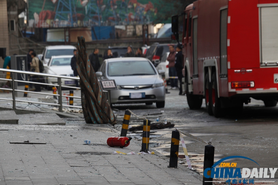 西安居民樓爆炸造成1死6傷