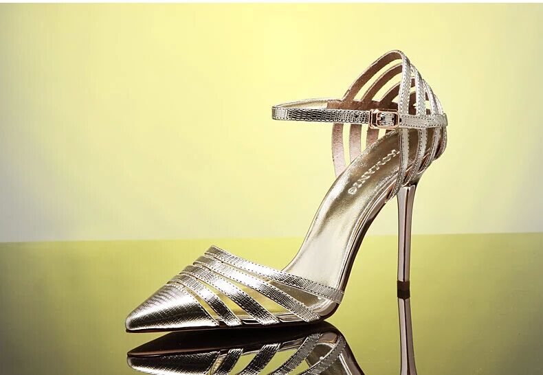 KOMANIC柯瑪妮克， 同步全球時尚