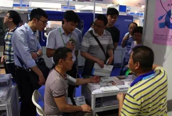 心儀亮相2015CMEF 引國內外友人關注