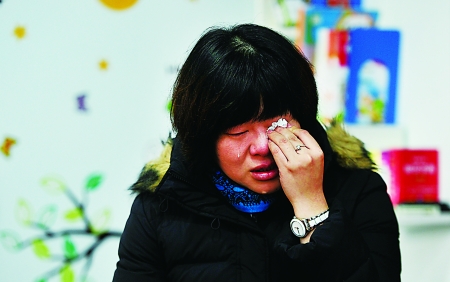 白血病女孩兩度放棄治療 陌生女孩籌款30萬(wàn)帶來(lái)新生