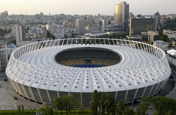 鳥瞰基輔奧林匹克體育場：2012歐洲杯決戰球場
