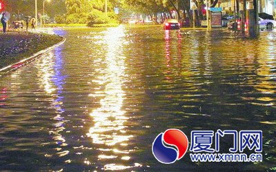 最強(qiáng)降雨夜襲廈門 短時(shí)過(guò)程降雨量為今年來(lái)最大