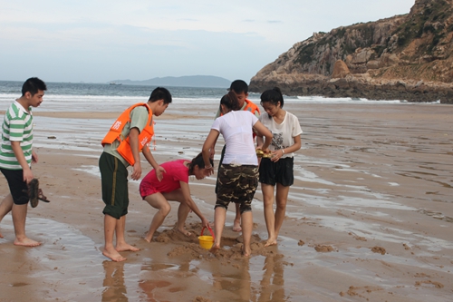 福建連江邊防積極做好防抗臺風(fēng)“潭美”工作
