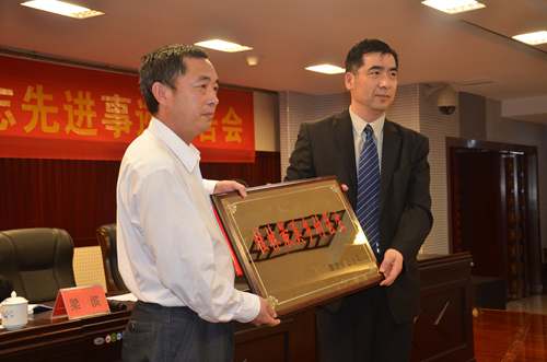 桂林市舉行“全國最美鄉村醫生”謝本合先進事跡報告會