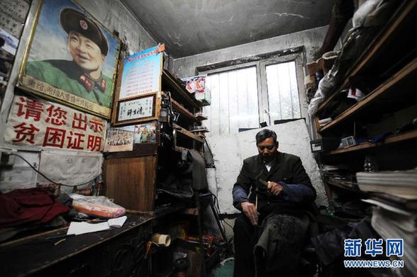 “雷鋒鞋匠”孟廣彬：小鞋攤演繹人生大舞臺