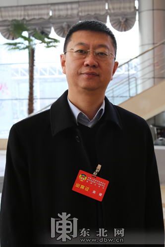 市政協(xié)委員欒健:農(nóng)民上交秸稈應(yīng)給予相應(yīng)補(bǔ)貼