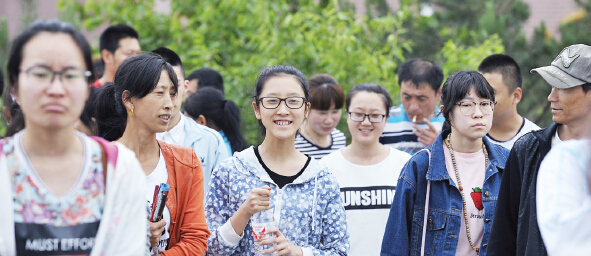 哈市驚現“棄考潮”？ 500多人考點85人缺考 考生去哪兒了