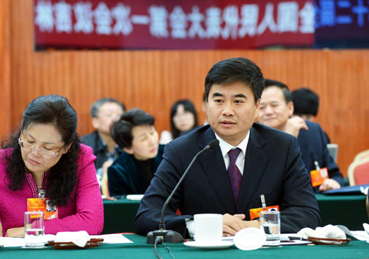 吉林省代表團審議國務院機構改革和職能轉變方案