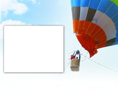 開發商請美女空中撒錢 300人哄搶致多人受傷