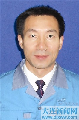 大連市人民政府關于表彰第五屆大連市有杰出貢獻高技能人才和技術能手的決定