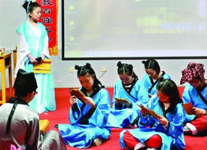 沈陽：穿漢服誦讀國學經典