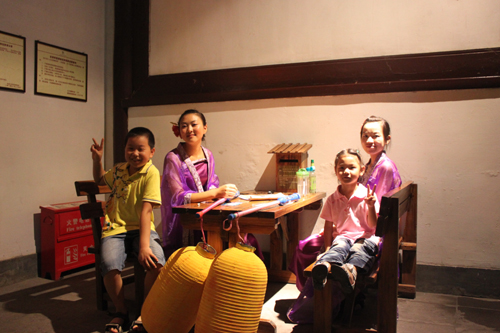 2011夜游草堂系列文化活動營造浪漫、歡樂、祥和氛圍