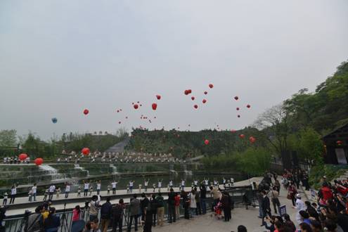 2013中國(guó)•都江堰清明放水節(jié)暨首屆“天府之源” 水文化旅游節(jié)盛大開(kāi)幕