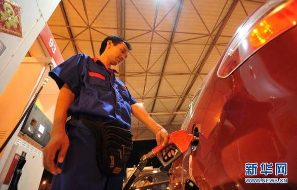 我國再次調整成品油價格 汽柴油價格每升上漲約4毛錢