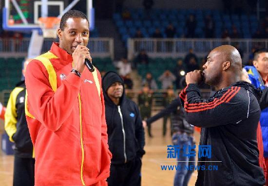 籃球——麥迪返場安撫球迷