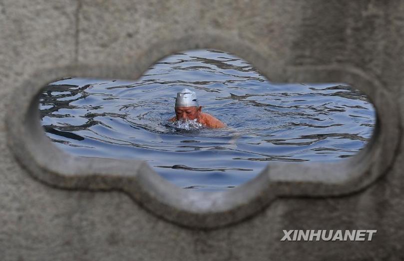 濟(jì)南冬泳愛好者盡享冬泳之樂(lè)