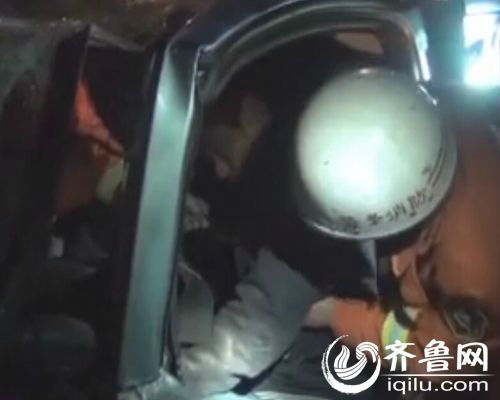 菏澤司機醉駕引發事故被卡車內 拒絕救助不下車