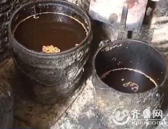 德州一糕點(diǎn)黑作坊現(xiàn)違禁添加劑 臟亂不堪與廁所為鄰