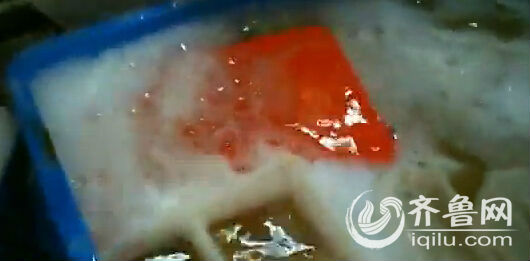暗訪濟南學生午餐供餐公司:壞雞蛋直接用 飯盒不消毒