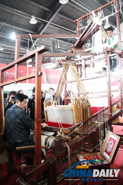 海峽兩岸精品非遺項(xiàng)目閃耀2013中國(guó)•臺(tái)兒莊古城非物質(zhì)文化遺產(chǎn)博覽會(huì)