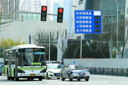 延安東路隧道本周六起大修 人民路隧道增車道