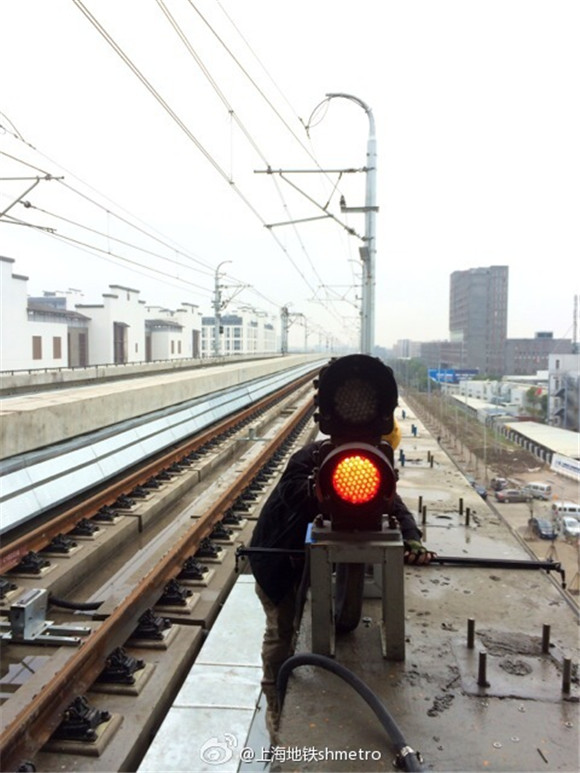 滬迪士尼地鐵列車不萌 回應：是11號線一部分|圖