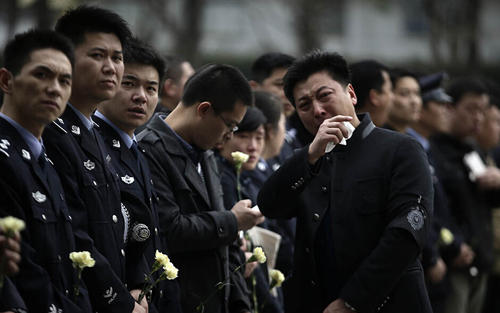 茆盛泉追悼會市民自發送行 公安部發唁電哀悼