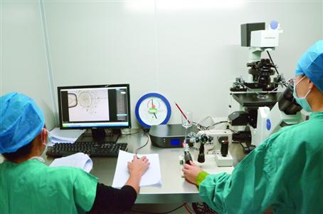 上海一年“試管嬰兒”手術達3萬例 醫(yī)院將擴至17家