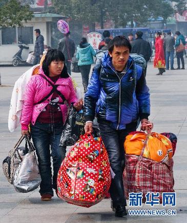 全國陸海空迎戰返程客流高峰