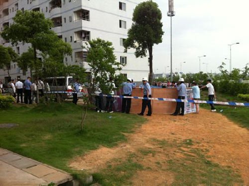 中南大學(xué)一女生因情被男子割喉殺害(組圖)